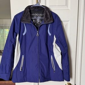 ZeroXposur Women's Ski Jacket in Blue and White